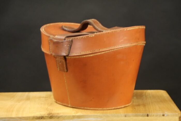 round leather hat trunk 7