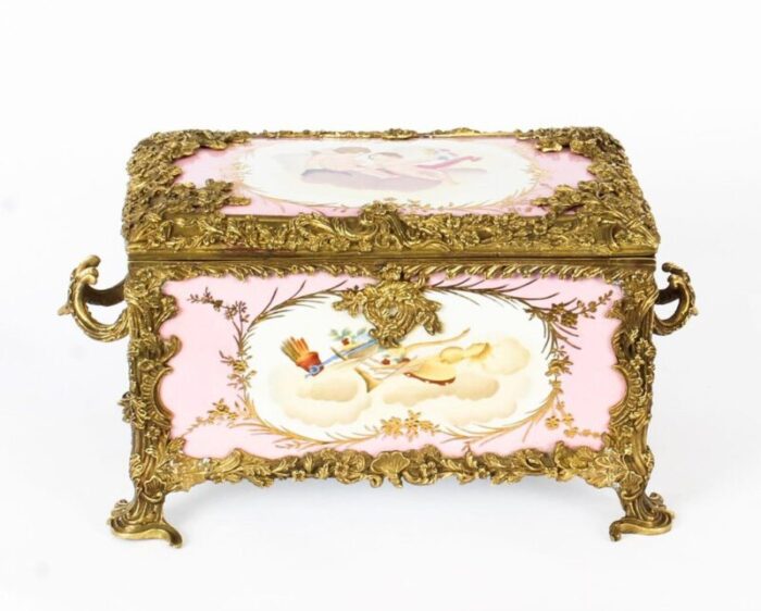 russian revival rose pink porcelain jewellery casket 20th century 10