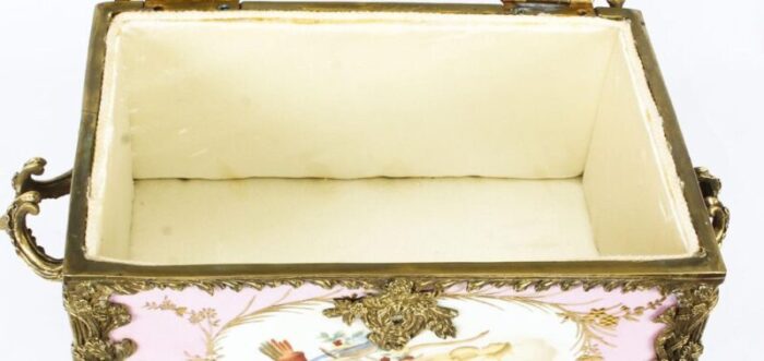 russian revival rose pink porcelain jewellery casket 20th century 9