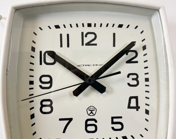 soviet industrial white bakelite factory wall clock from strela 1970s 7