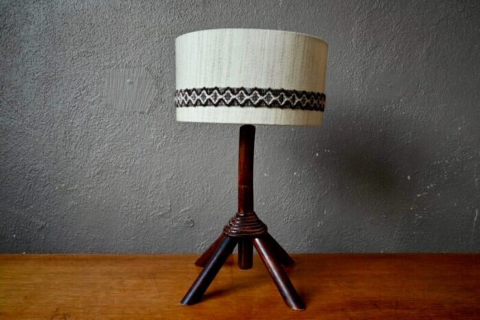 tripod rattan lamp 1970s 9649