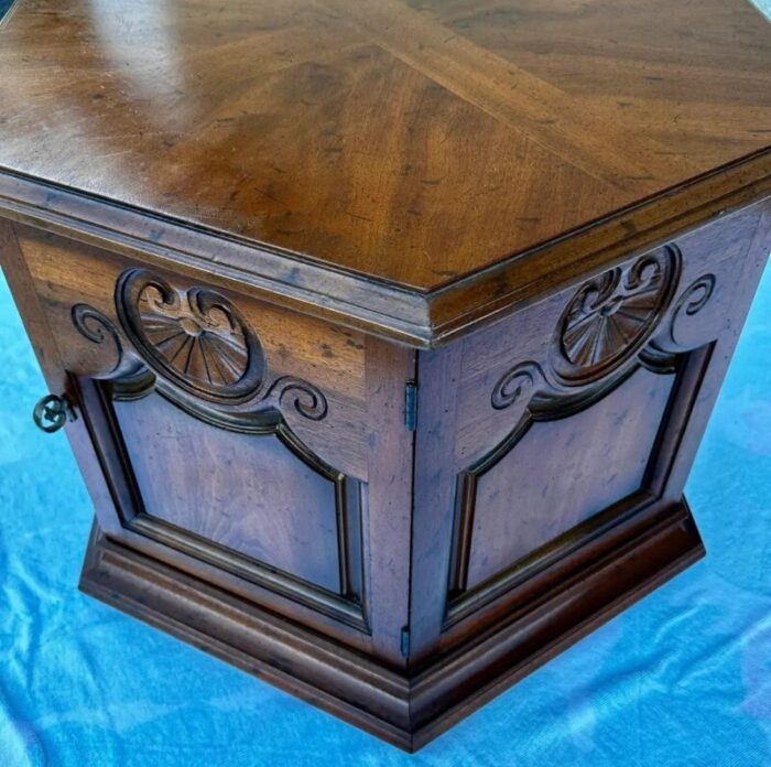 vintage 1900s drexel heritage hexagon shaped side end table 6574