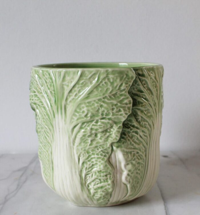 vintage cabbage leaf container 4745