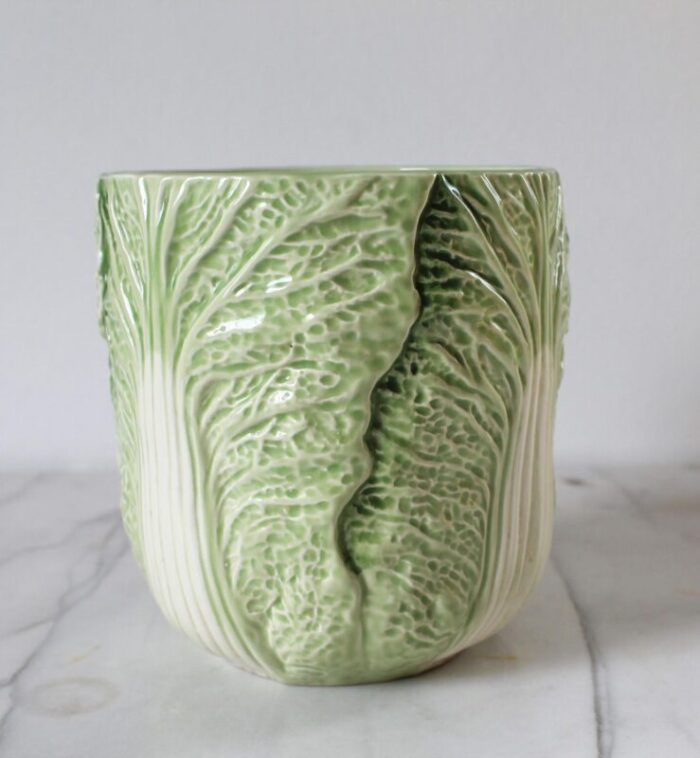 vintage cabbage leaf container 5376