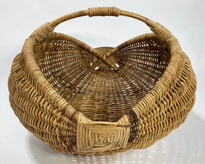 vintage extra large primitive handwoven buttocks style gathering basket 2367