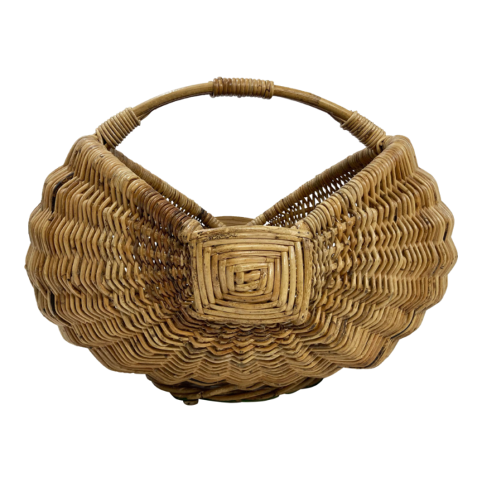 vintage extra large primitive handwoven buttocks style gathering basket 3803