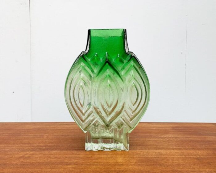 vintage finnish glass vase by kaj blomqvist for kumela 1