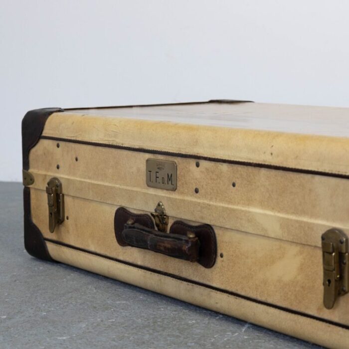 vintage leather suitcase 6