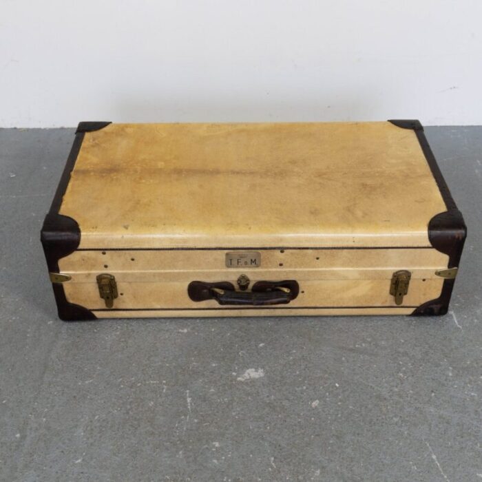 vintage leather suitcase 9