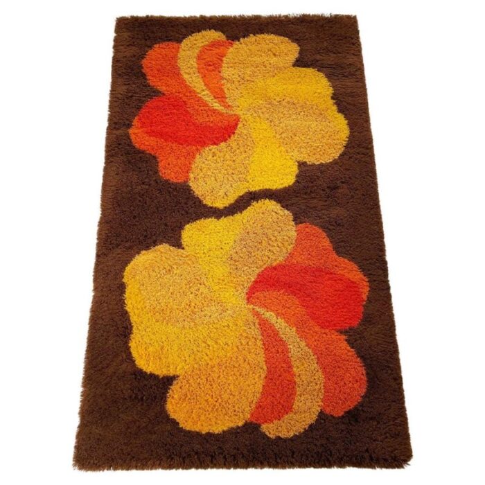 vintage modernist german high pile rug in panton style 1970s 1